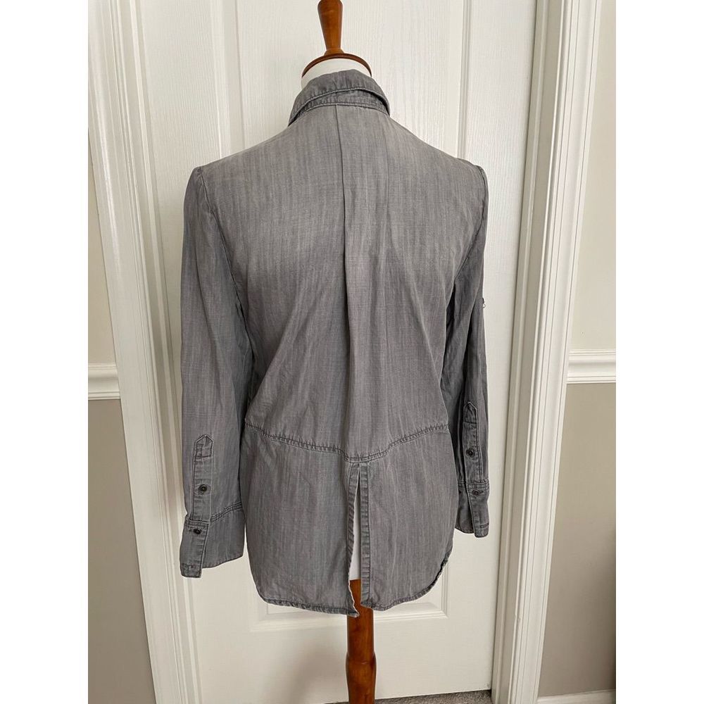 Cloth & Stone Split-back Chambray Top - Picture 2 of 4
